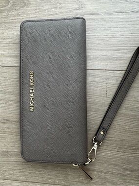 Michael Kors Gray Saffiano Zip Wristlet Wallet with Gold Logo